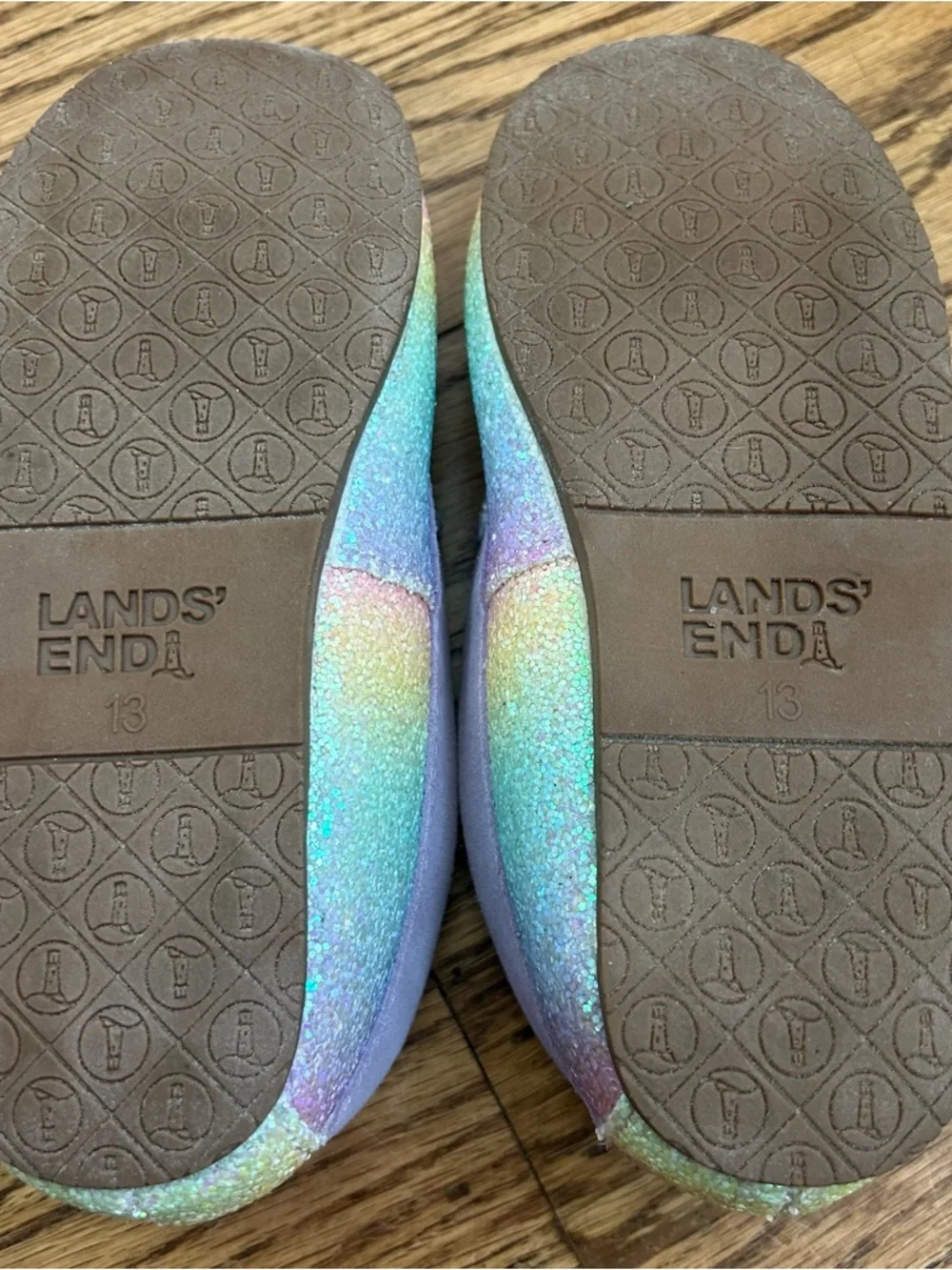 LAND’S END Kid’s Fuzzy Lined Rainbow Shimmer Moccasin Slippers Size 13